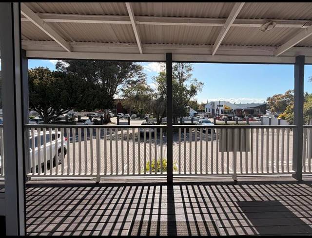 BUSINESS PROPERTY TO RENT IN WALMER